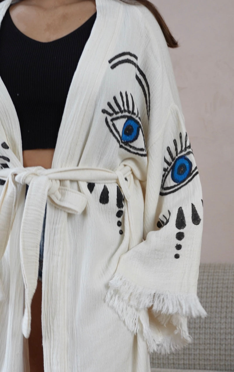 5 Problems Solved by Adding a Kimono to Your Wardrobe